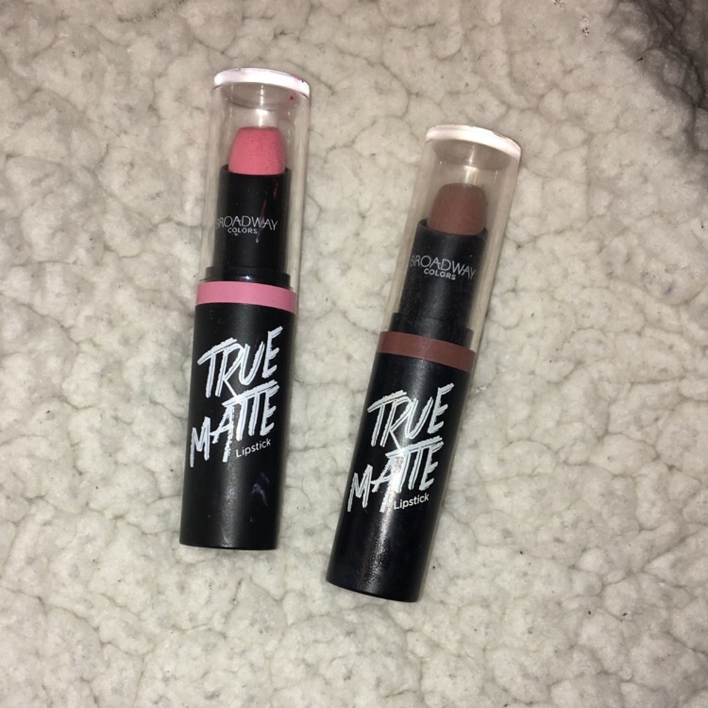 2 Broadway True Matte Lippies